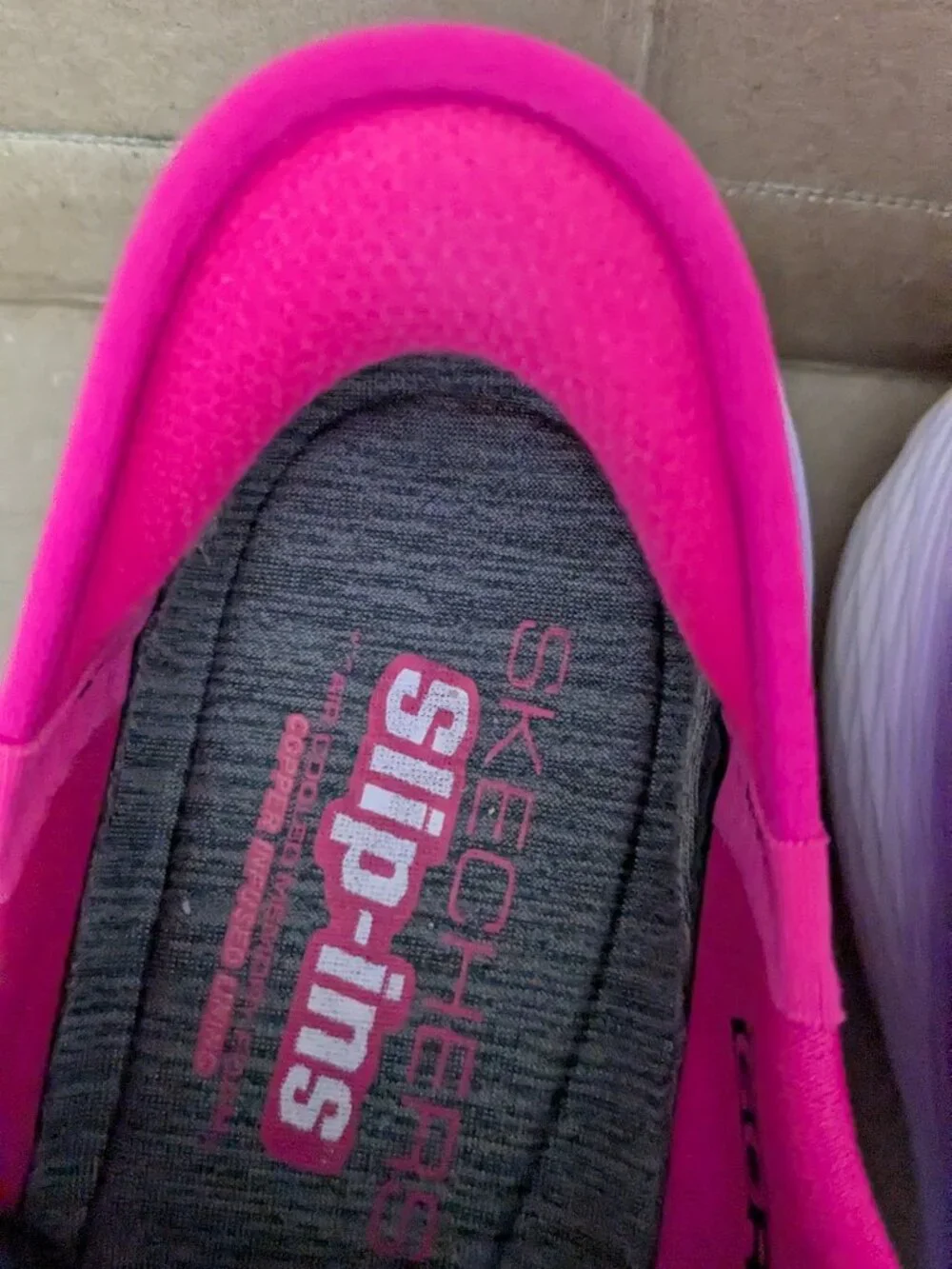 SKECHERS Max Cushioning Elite 2.0 Prevail Hands Free Slip-Ins Size 7 Pink/Purple